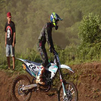 Découvrez le Circuit de Motocross de Pascal Ravenne